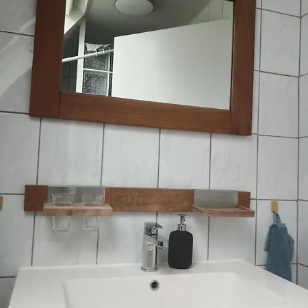 Chambre Chez L'Habitant Homestay *