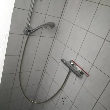 Chambre Chez L'Habitant Homestay *